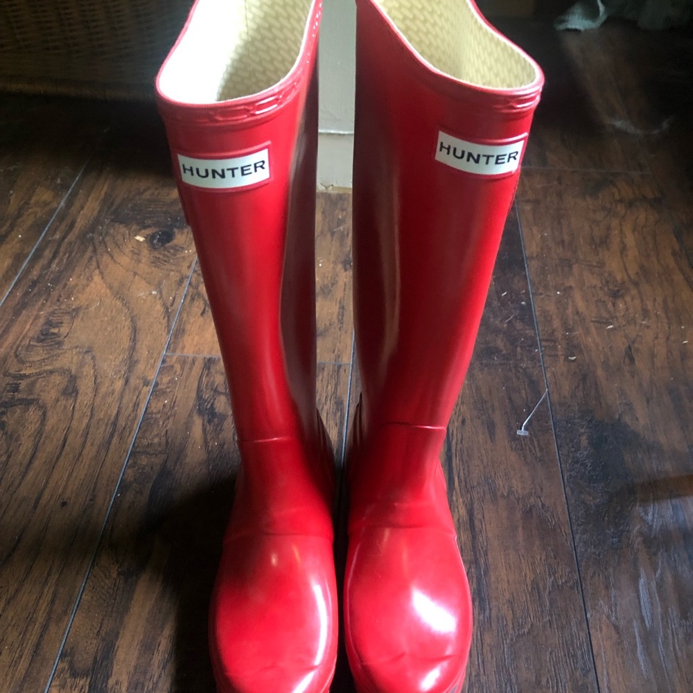 Red Glossy Hunter Boots 6/7